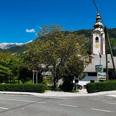 Apartma Jana