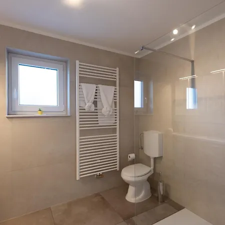 Daire Apartma Jana Zirovnica