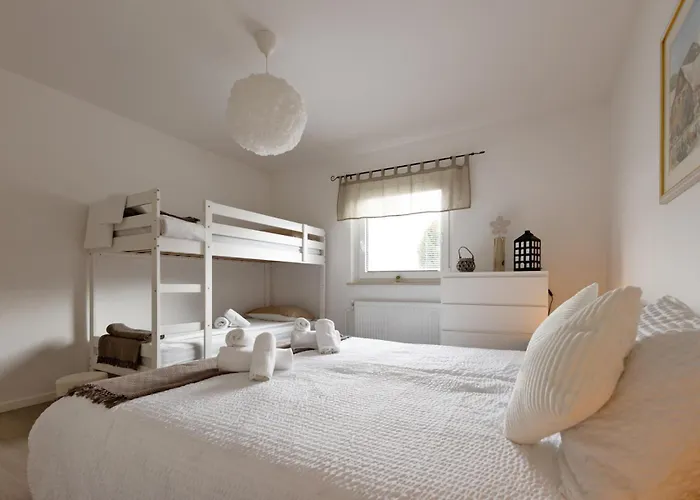 Apartment Apartma Jana Zirovnica